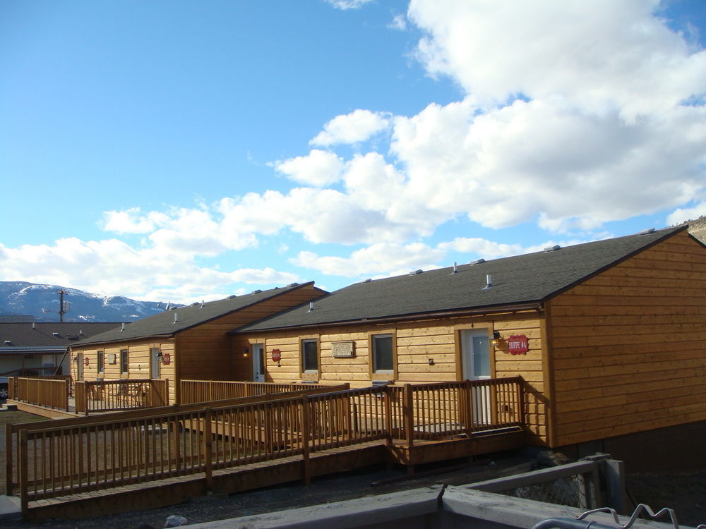 Yellowstone Condos & Suitesガーディナー エクステリア 写真