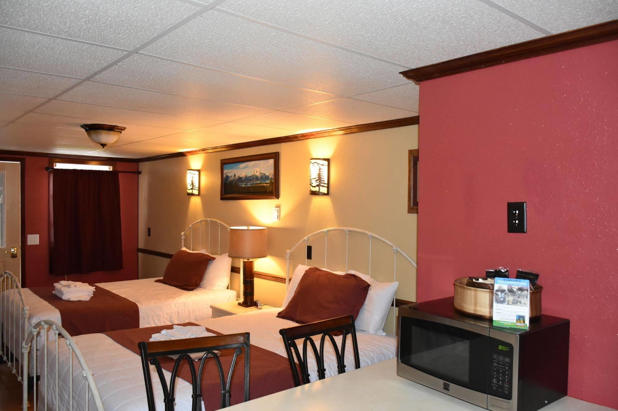 Yellowstone Condos & Suitesガーディナー エクステリア 写真